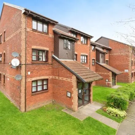 Buy this 2 bed apartment on Lowry Crescent in Mitcham, Great London