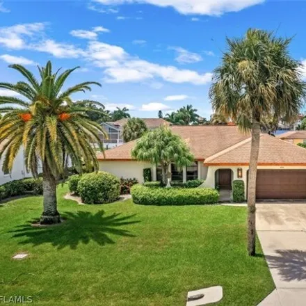 Image 3 - 466 Trade Winds Ave, Naples, Florida, 34108 - House for sale