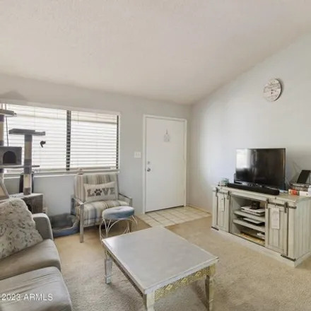 Image 6 - 3231 East Earll Drive, Phoenix, AZ 85018, USA - Apartment for sale