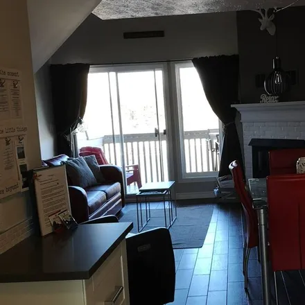 Image 3 - Magog, QC J1X 3L2, Canada - Apartment for rent