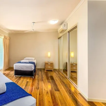 Rent this 3 bed apartment on Manunda QLD 4870