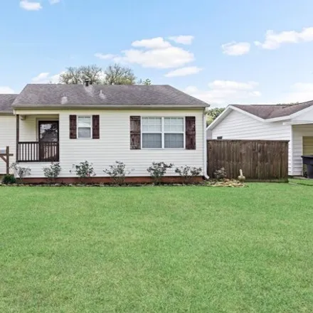 Buy this 2 bed house on 677 West 19th Street in Nederland, TX 77627