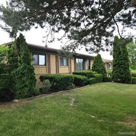 Buy this 3 bed house on 39622 University Dr in Sterling Heights, Michigan