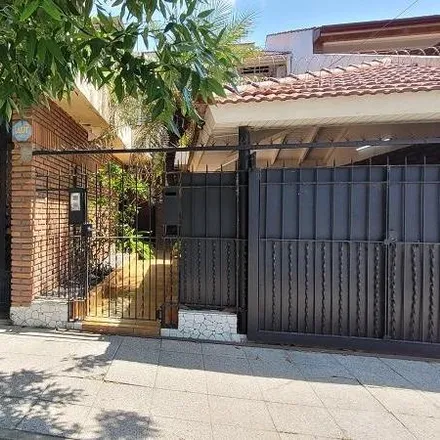 Image 2 - Antonio Mentruyt 966, Partido de Lomas de Zamora, B1828 HGV Banfield, Argentina - House for sale