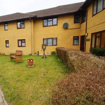 Rent this 2 bed apartment on Coldharbour Court in Andover, SP10 2BL