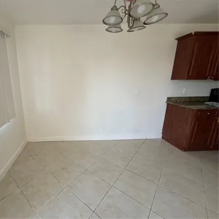 Image 3 - 4182 Southwest 24th Street, Broward County, FL 33317, USA - House for rent