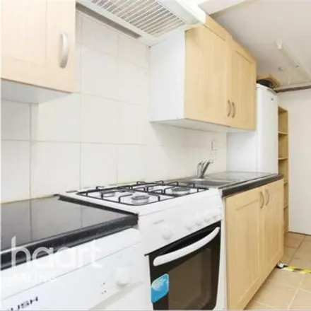 Image 6 - 3 Sycamore Avenue, London, W5 4LD, United Kingdom - Apartment for rent