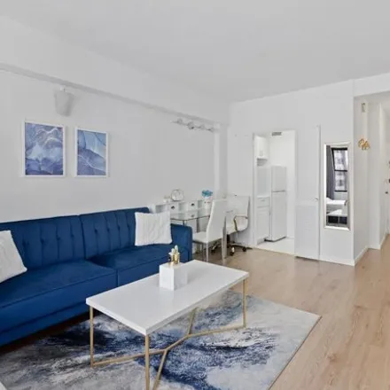 Buy this studio condo on 240 E 46th St Apt 10F in New York, 10017