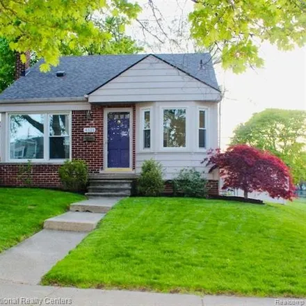 Rent this 3 bed house on 4521 Elmwood Avenue in Royal Oak, MI 48073