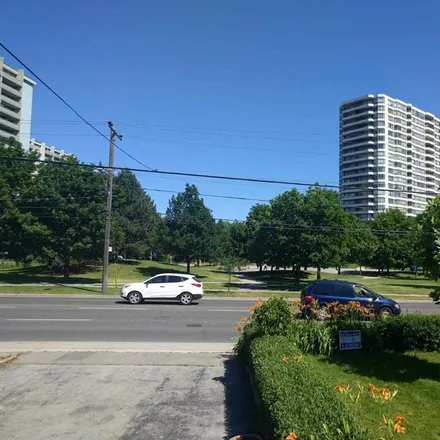 Image 4 - 844 Danforth Road, Toronto, ON M1K 1J2, Canada - Room for rent