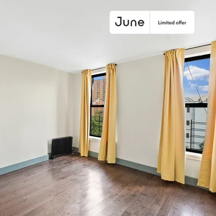 Image 2 - 1675 Lexington Avenue - Room for rent