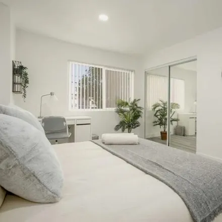 Rent this 3 bed condo on 2467 Budlong Avenue in Los Angeles, CA 90007