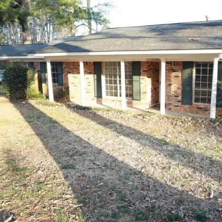 Buy this 3 bed house on 523 Chestnut Drive in Pecan Acres, Starkville