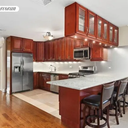 Rent this 3 bed apartment on 6049 Huxley Avenue in New York, NY 10471