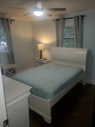 Rent this 1 bed room on 931 Kings Grant Drive Northwest in Atlanta, GA 30318