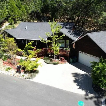 Buy this 3 bed house on 19080 Lizzie Lane in Twain Harte, Tuolumne County