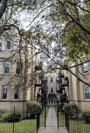 Buy this 2 bed condo on 6341-6345 North Washtenaw Avenue in Chicago, IL 60645