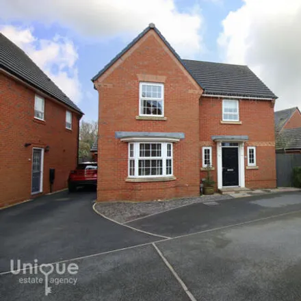 Buy this 4 bed house on Hawthorn Drive in Thornton, FY5 4GU