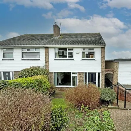 Rent this 3 bed duplex on Stiles Road in Arnold, NG5 6RE