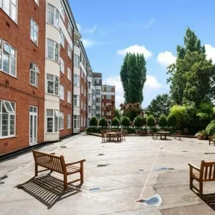 Image 7 - William Court, 6 Hall Road, London, NW8 9BL, United Kingdom - Apartment for rent