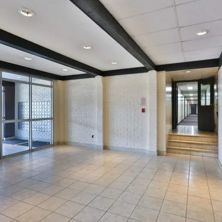 Image 3 - Stephen G. Saywell Public School, 855 Roundelay Drive, Oshawa, ON L1J 7V1, Canada - Apartment for rent