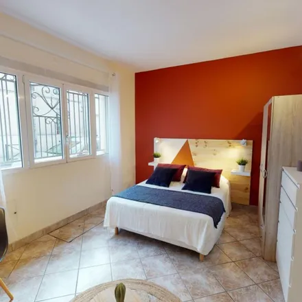 Image 5 - 50 Rue Lafontaine, 33800 Bordeaux, France - Apartment for rent
