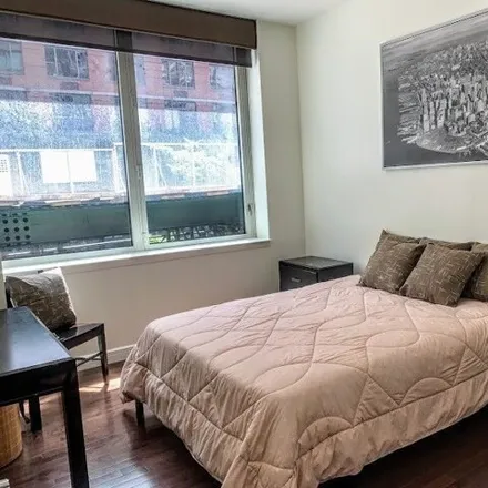 Image 5 - 221 East 34th Street, New York, NY 10016, USA - Condo for sale