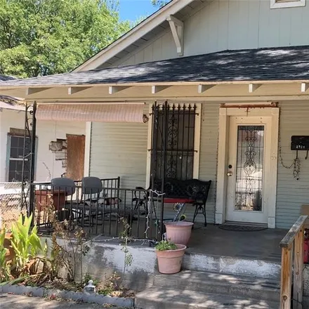 Buy this 3 bed house on 2300 Pearl Avenue in Fort Worth, TX 76106