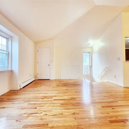 Rent this 3 bed apartment on 94-23 90th Avenue in New York, NY 11421