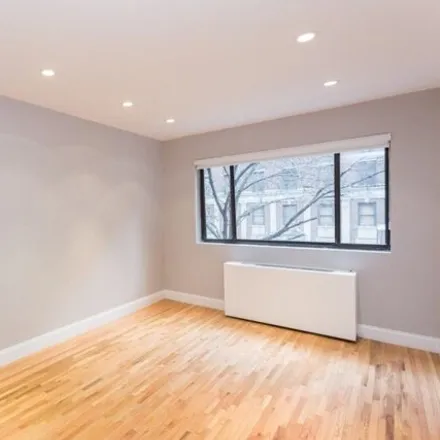 Image 7 - 309 West 30th Street, New York, NY 10001, USA - House for rent