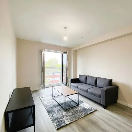 Rent this 2 bed apartment on 294+312 in 294;312 City Road, Manchester