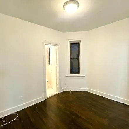 Image 3 - 247 East 39th Street, New York, NY 10016, USA - Apartment for rent