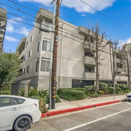 Image 3 - 6244 Fulton Avenue, Los Angeles, CA 91401, USA - House for sale