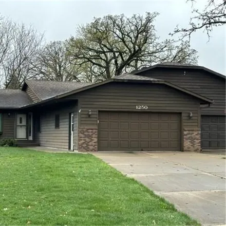 Buy this 3 bed house on 1266 Rolling Oaks Lane Northwest in Country Club Terrace Mobile Home Park, Hutchinson