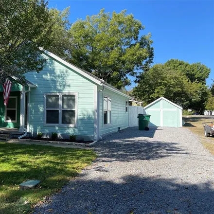 Buy this 2 bed house on 600 Maple Street in Howe, TX 75459
