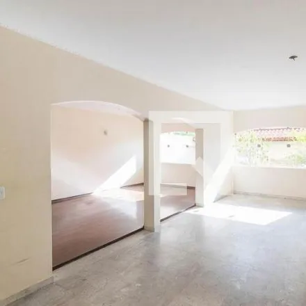 Rent this 3 bed house on Rua Rui Barbosa in Vila Gilda, Santo André - SP