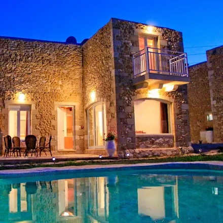 Rent this 3 bed house on Πλατανιάς - Πατελλάρι in Patellari, Greece
