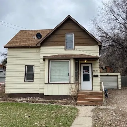 Buy this 3 bed house on 1227 8th Street Northwest in Minot, ND 58703