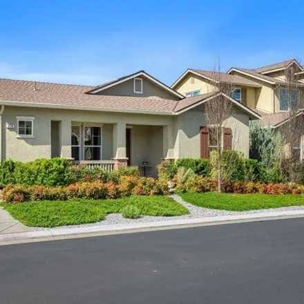 Buy this 4 bed house on River Pointe Circle in Oakdale, CA 95361