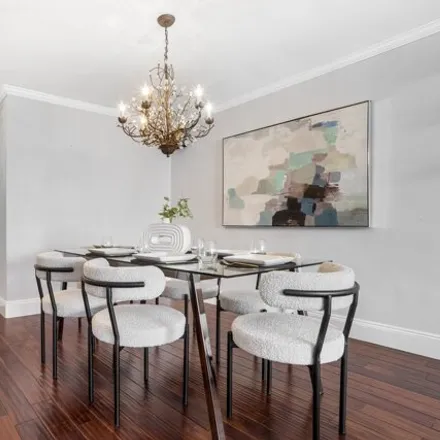 Image 4 - Chesapeake House, 201 East 28th Street, New York, NY 10016, USA - Apartment for sale