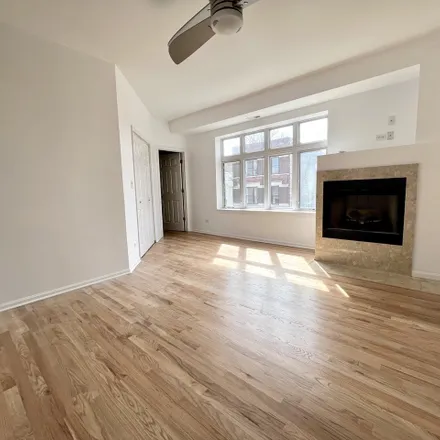 Image 7 - 2421 North Clybourn Avenue, Chicago, IL 60614, USA - Townhouse for rent