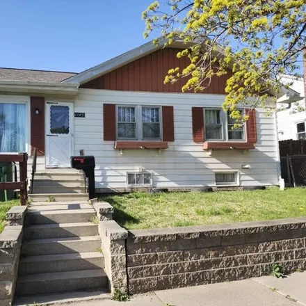 Buy this 2 bed house on 1121 Williston Avenue in Waterloo, IA 50702