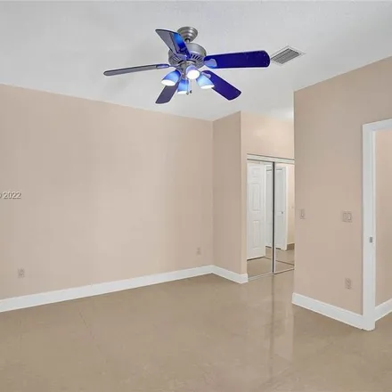 Image 7 - 1590 Yellowheart Way, Hollywood, FL 33019, USA - Apartment for rent
