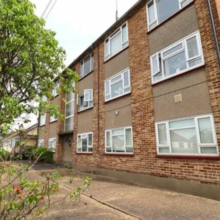 Buy this 1 bed apartment on Marina Avenue in Rayleigh, SS6 9JQ