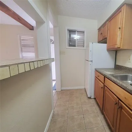 Image 4 - 5117 Avenue Q ½, Galveston, TX 77551, USA - Apartment for rent