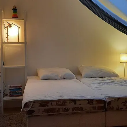 Rent this 3 bed house on 21530 La Roche-en-Brenil