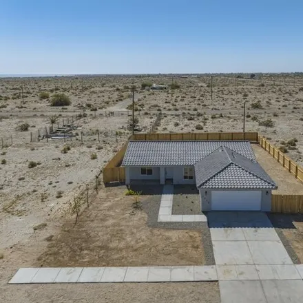 Image 3 - 2698 Desert Drive, Imperial County, CA 92274, USA - House for sale