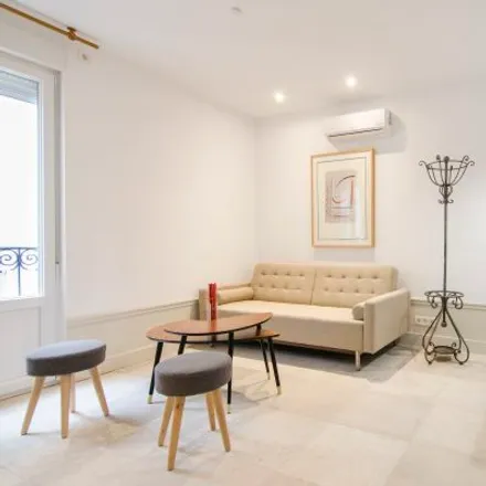 Image 2 - Calle de Valverde, 19, 28004 Madrid, Spain - Apartment for rent