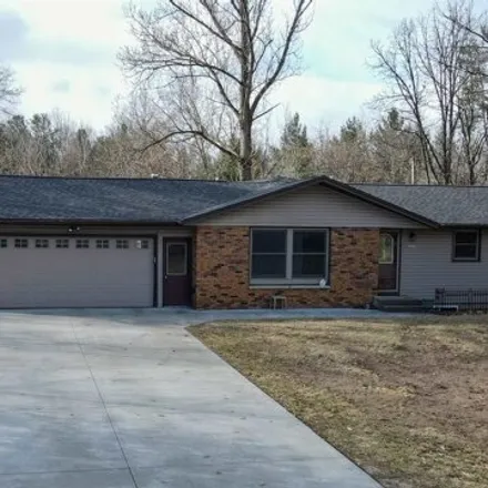 Buy this 5 bed house on 5219 Forest Circle Road in Stevens Point, WI 54481