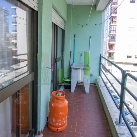 Rent this 2 bed apartment on Pavilhão Escola Doutor Bernardino Machado in Rua dos Bombeiros Voluntários, 3080-058 Figueira da Foz